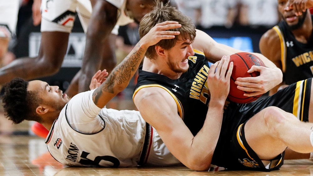 Cumberland has 27, Cincinnati beats Wichita State 72-62