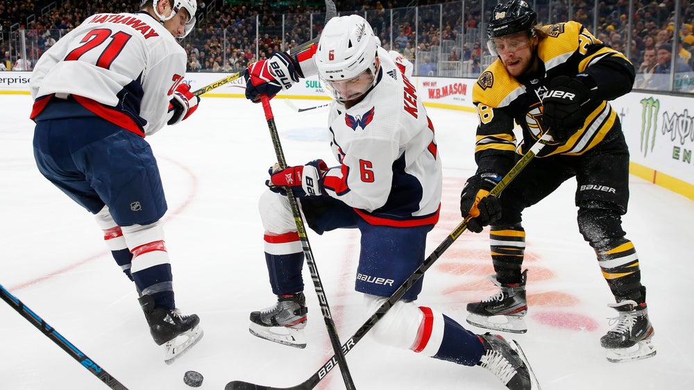Oshie ties it, Caps beat Bruins 3-2 in shootout