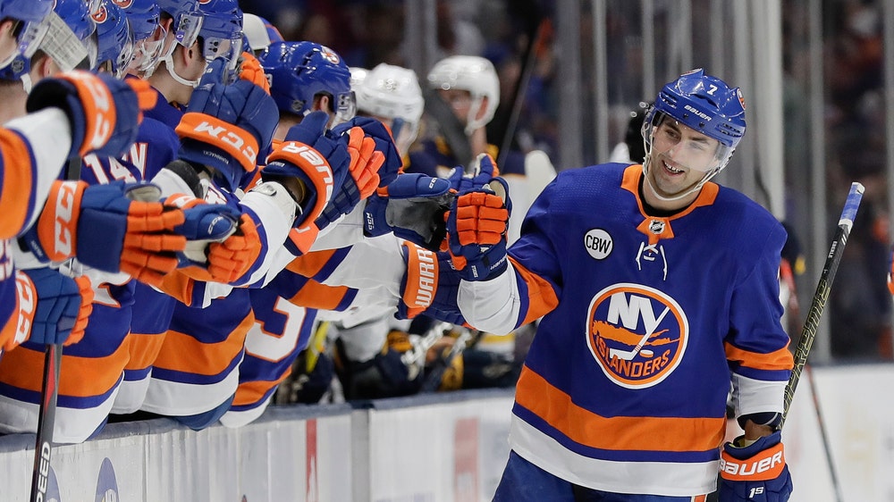 Islanders clinch playoff spot with 5-1 victory over Sabres
