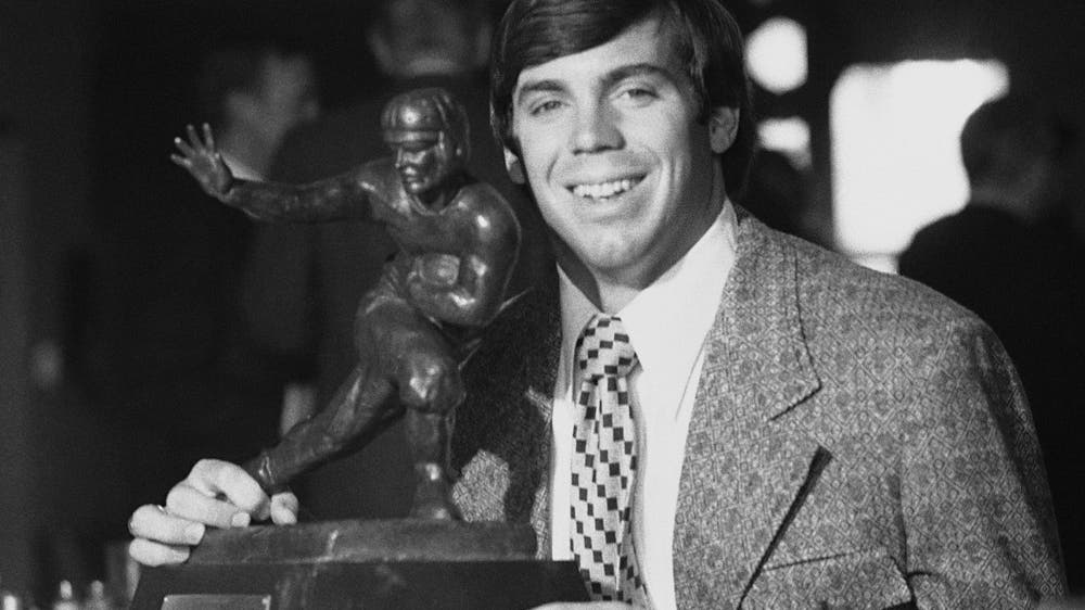 Heisman winner, former coach Pat Sullivan dies at 69