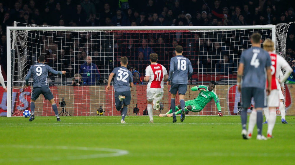 Bayern and Ajax thrill with 3-3 draw; Bayern tops Group E