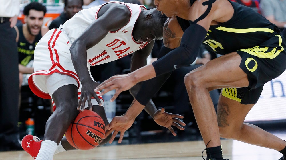 Oregon locks down Utah in 66-54 win in Pac-12 quarterfinals