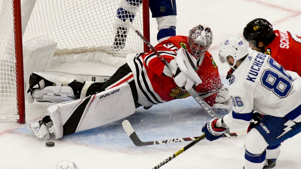 Lightning beat Blackhawks 5-1, take 33 shots in 2nd