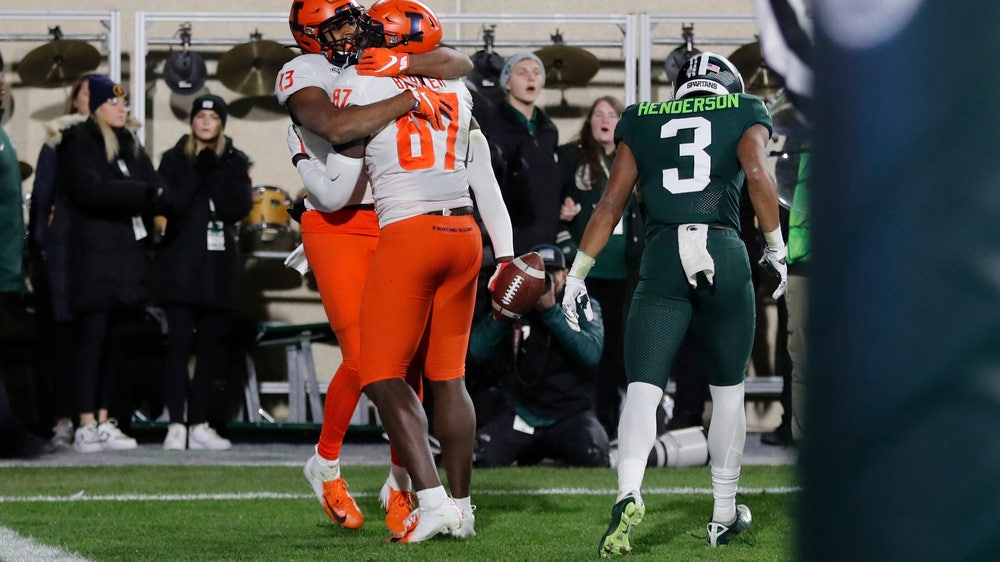 Illinois storms back to beat Michigan State 37-34