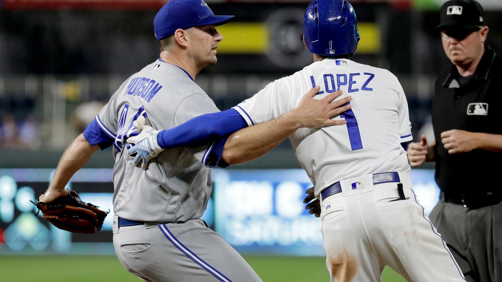 Nationals reshape bullpen, getting 3 relievers at deadline