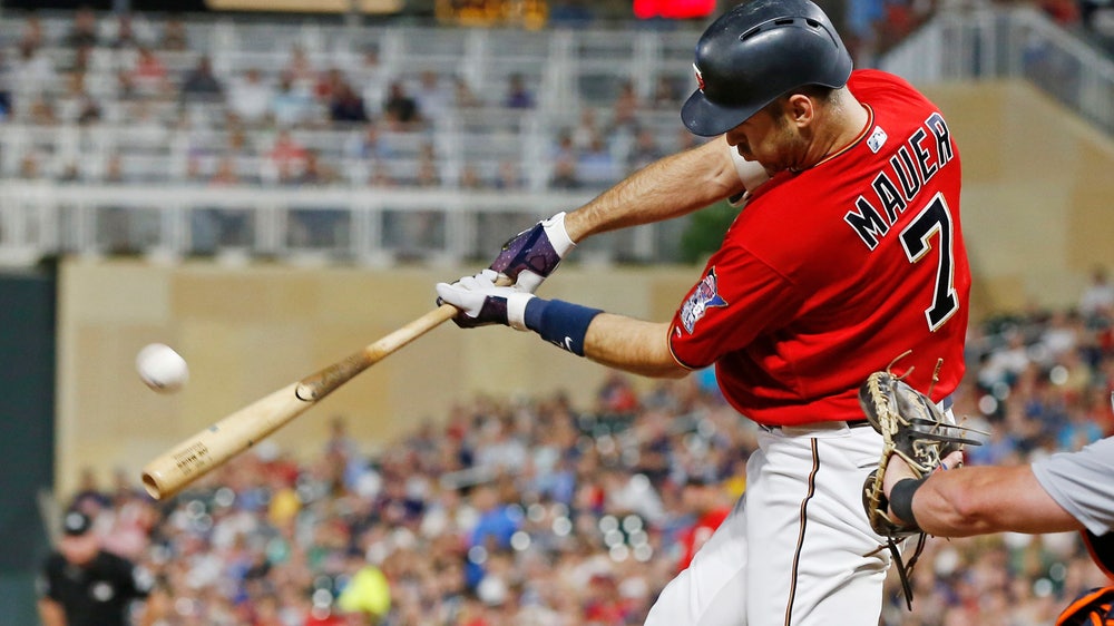 Mauer pinch-hit homer helps Twins to 5-4 win over Tigers