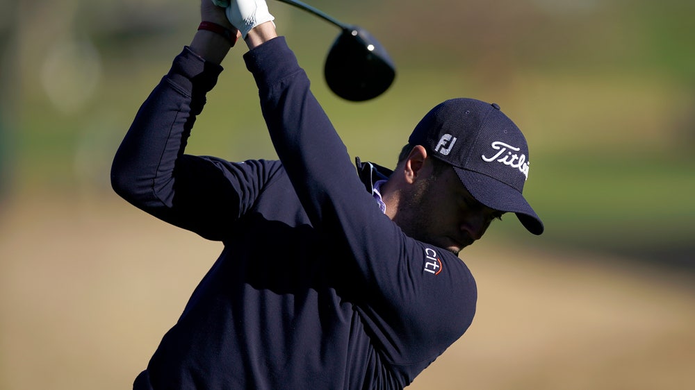 Justin Thomas opens up a 4-shot lead at Riviera