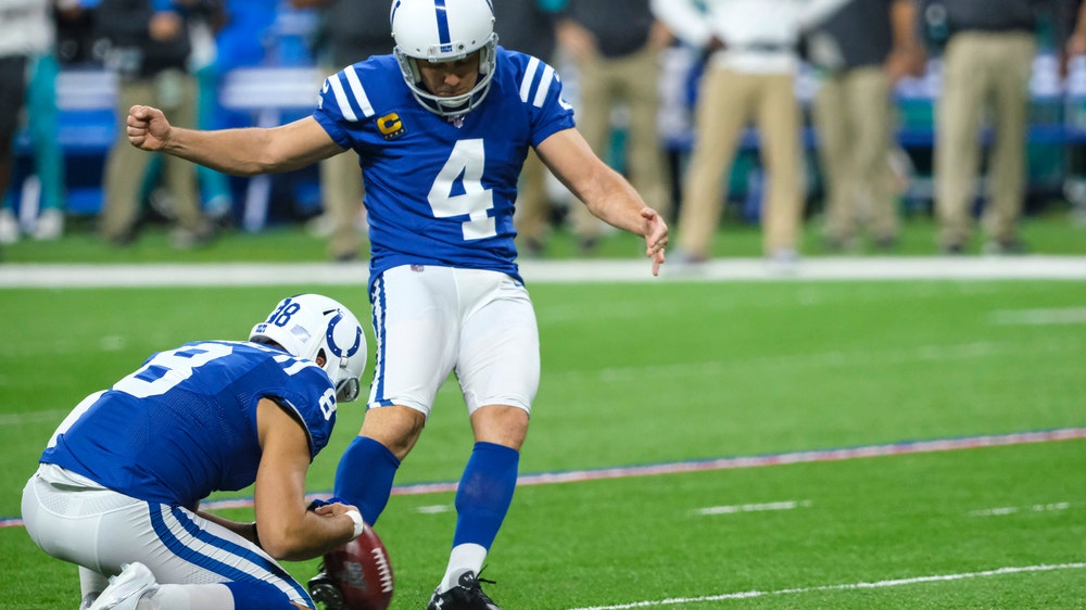 Colts continue to believe Vinatieri will solve kicking woes