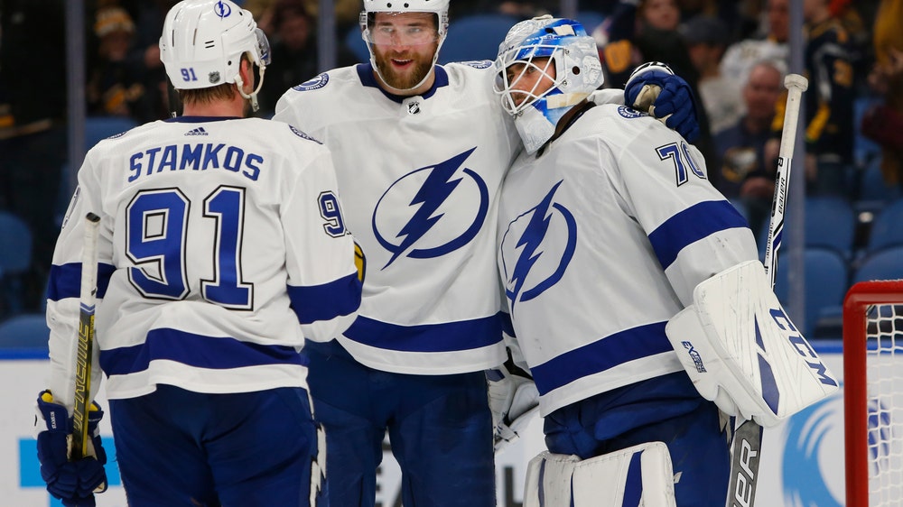 Stamkos scores go-ahead goal late, Lightning beat Sabres 5-3