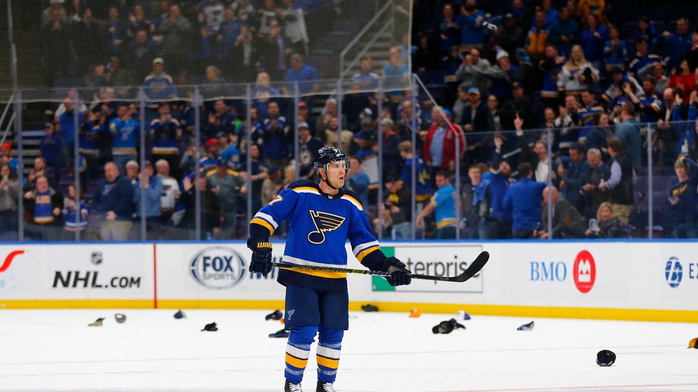 Schwartz scores hat trick for Blues in 7-2 win over Oilers