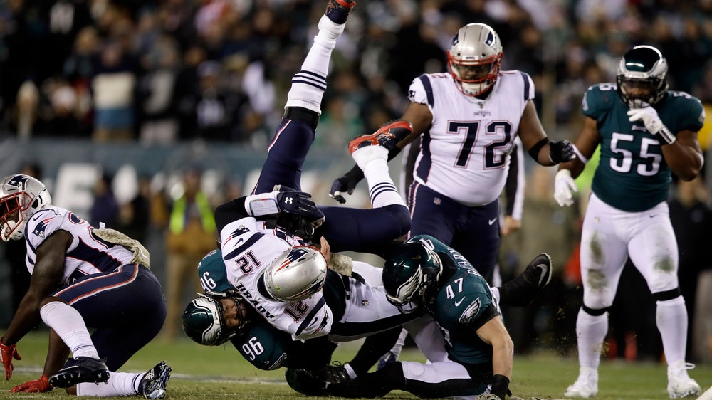 Lack of offense leaves Brady, Patriots fans concerned