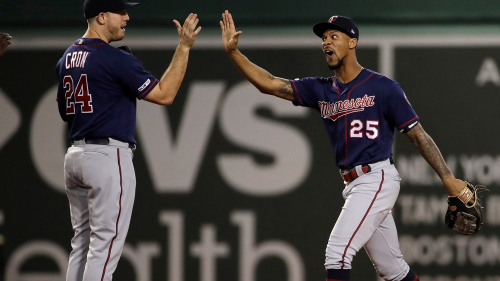 Twins end CF Byron Buxton's season with shoulder injury