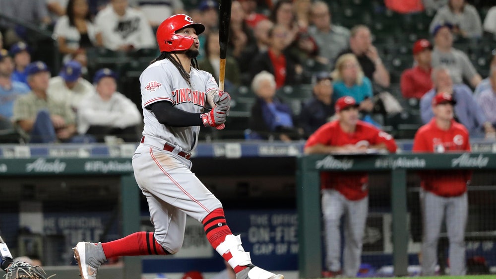 Galvis slam leads Reds; M's rookie Lewis homers again