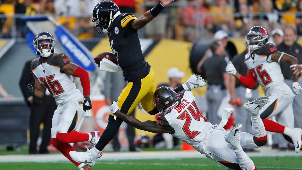 Dobbs, Rudolph lead Steelers to 30-28 win against Bucs