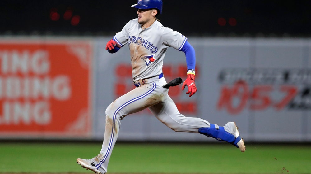 Yastrzemski homers as Giants beat Red Sox 7-6 in 15 innings