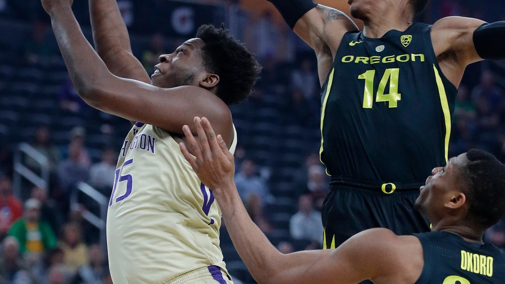 Oregon rolls over Washington 68-48 to win Pac-12 title