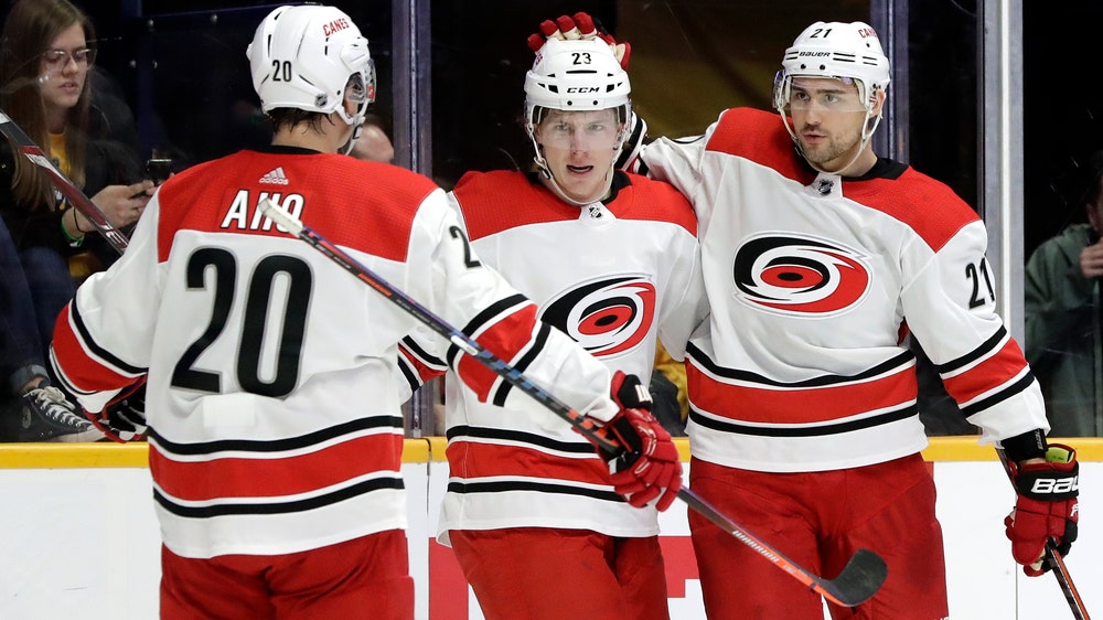 Carolina Hurricanes sweep season series, beating Preds 5-3