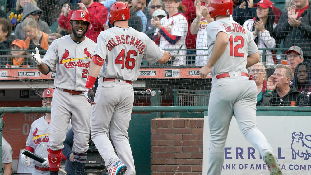 Cardinals hit 3 home runs, power past Giants 9-4