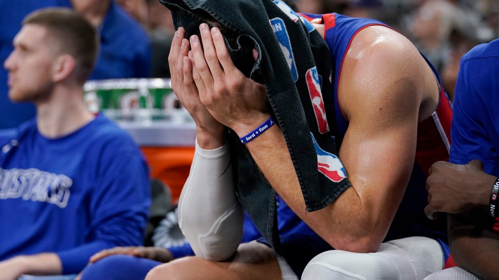 Pistons' Blake Griffin out indefinitely after knee surgery