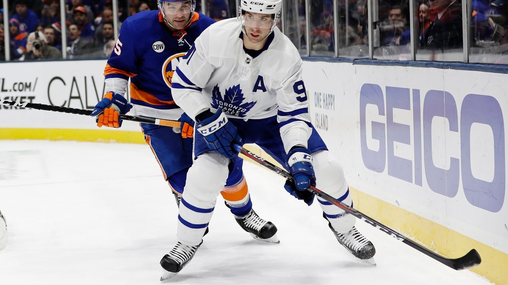 Tavares scores, Maple Leafs edge Isles 2-1 to clinch berth