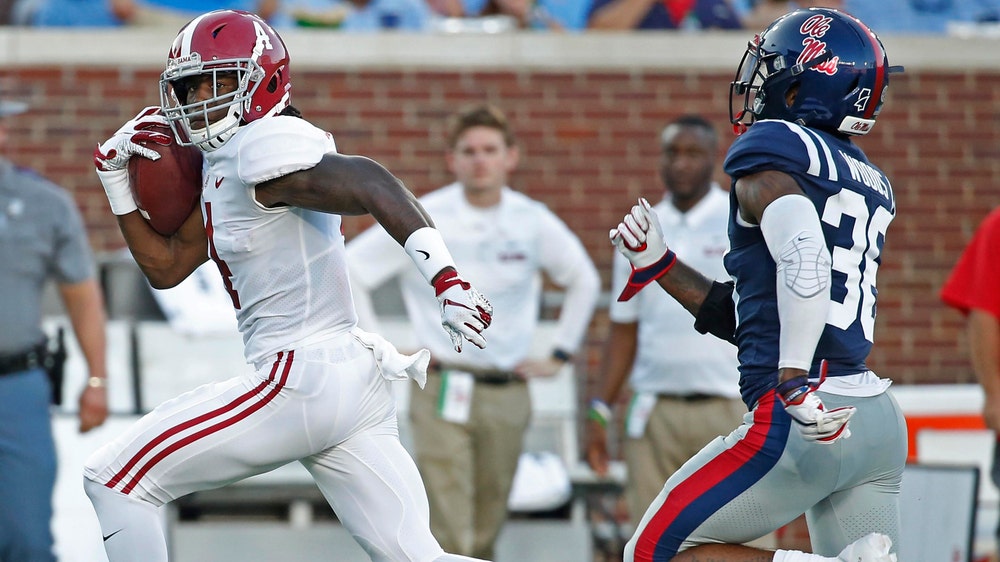 No. 1 Alabama blows past Mississippi 62-7