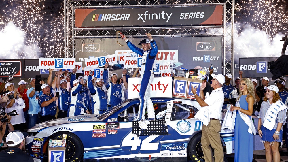 Kyle Larson looks for a sweep on NASCAR’s Bristol bullring