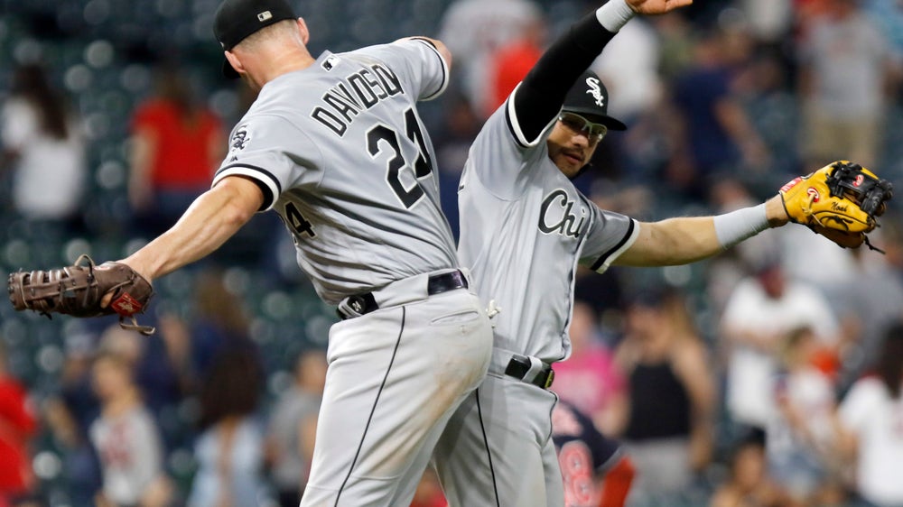 Davidson’s 11th-inning single sends Sox past Indians 5-4