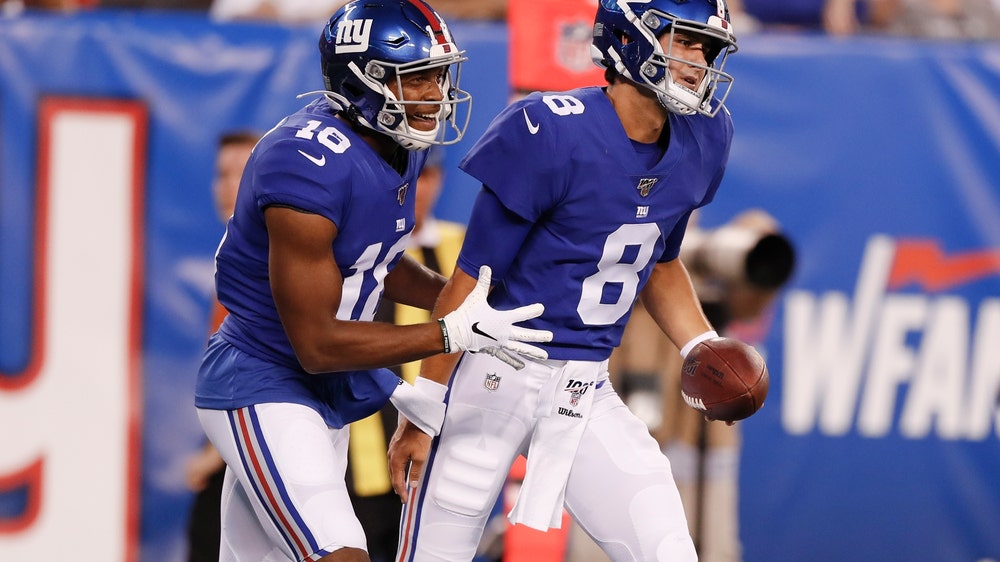Daniel Jones throws TD in only series, Giants beat Jets