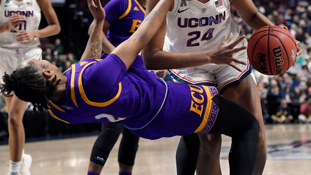 No. 2 UConn, without Samuelson, beats East Carolina 92-65