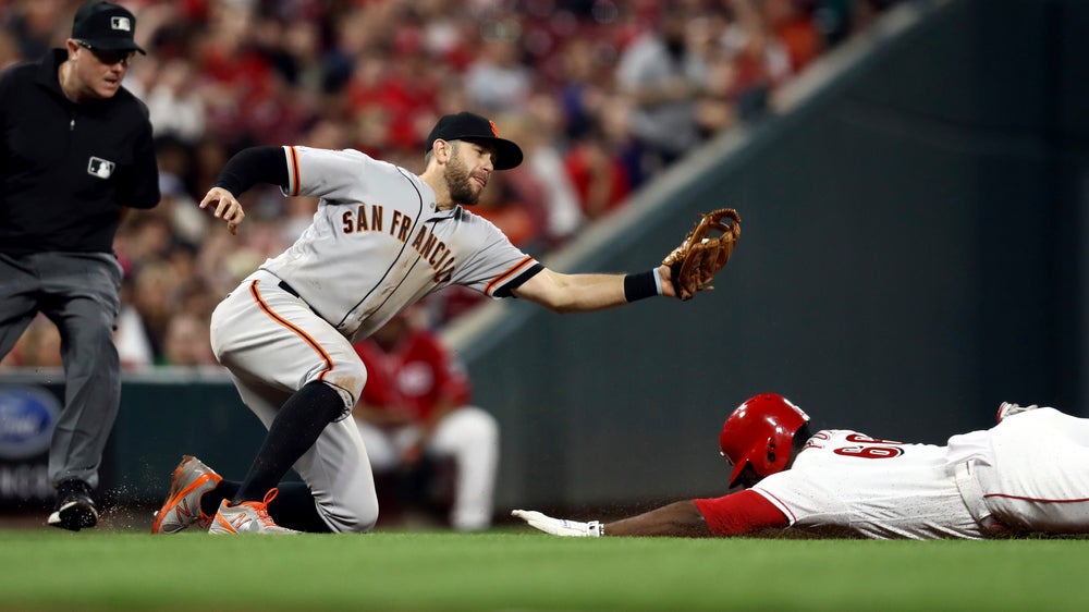 Giants overcome 8-run deficit, beat Reds 12-11 in 10 innings