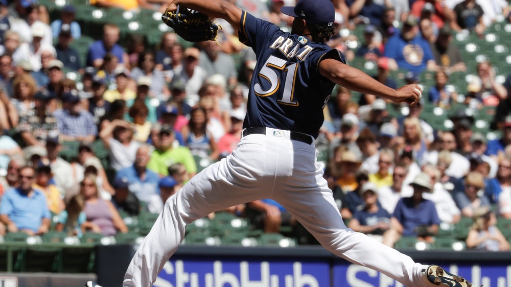 Peralta, Yelich pace Brewers past Reds, 4-0
