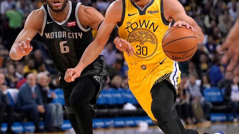 Curry returns to score 26 and Warriors beat Pistons