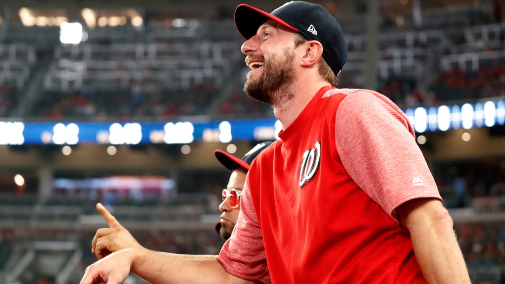 LEADING OFF: Scherzer returns, Red Sox protest, Gallo out