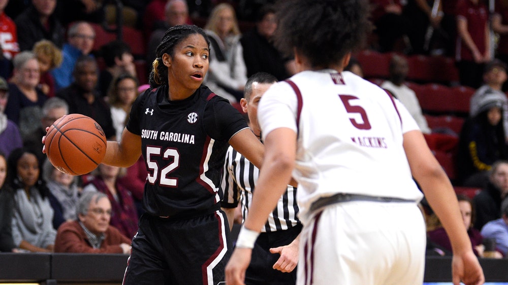 No. 6 South Carolina holds off Temple 78-71