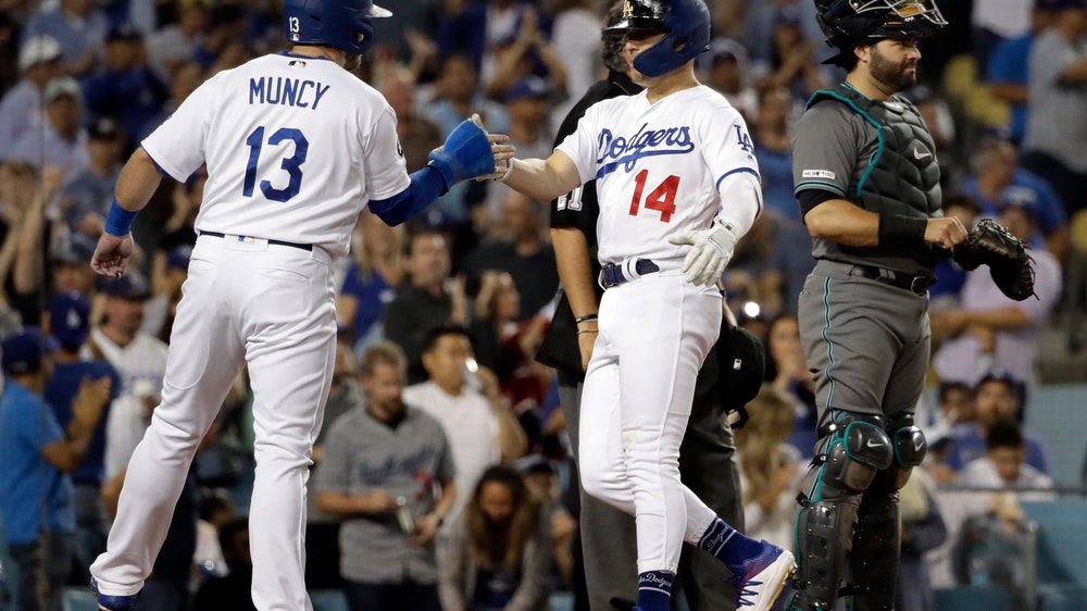 Dodgers beat D-backs 5-4 on 5 straight walks in 9th