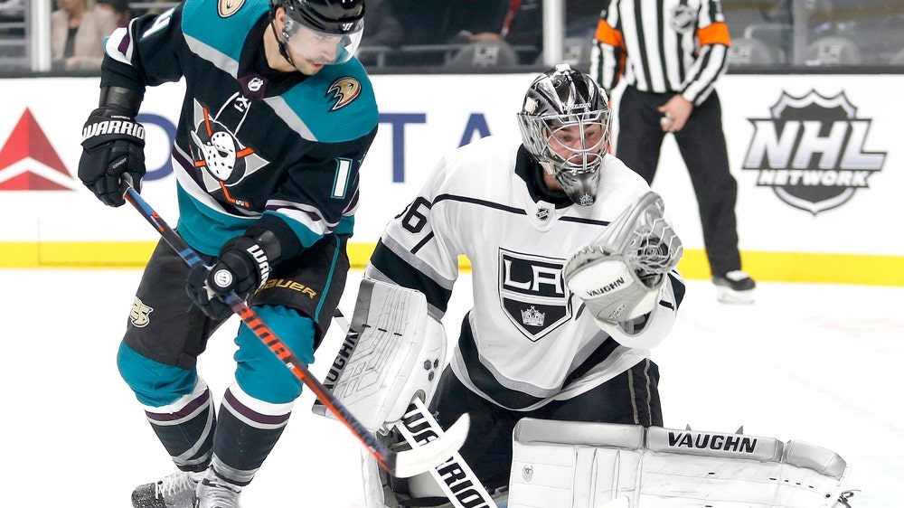 Kings rout rival Ducks 4-1 in coach Willie Desjardins’ debut