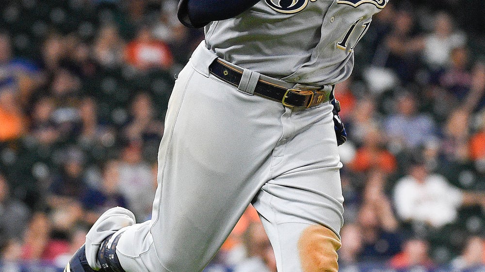 Moustakas hits 2-run HR in 14th as Brewers beat Astros 6-3