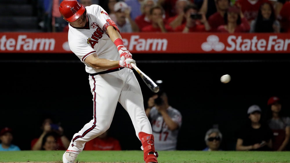 Angels rally for 4 runs in 7th inning to beat White Sox 6-5