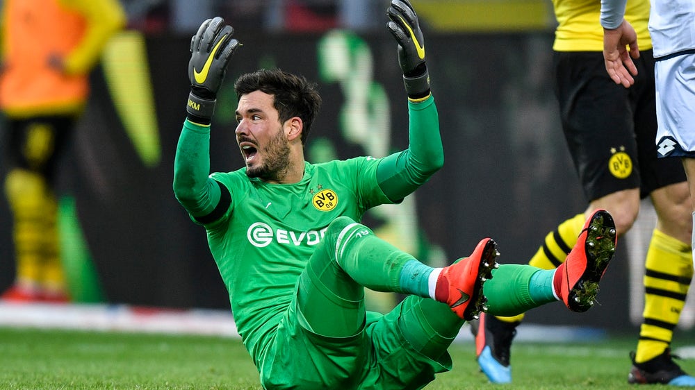 Dortmund squanders 3-goal lead to draw in Bundesliga