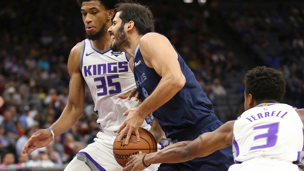 Fox scores 21 points to rally Kings past Grizzlies 97-92