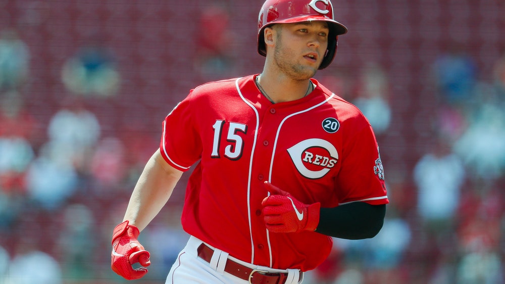 Bees circle, Senzel homers twice as Reds swarm Giants 12-4