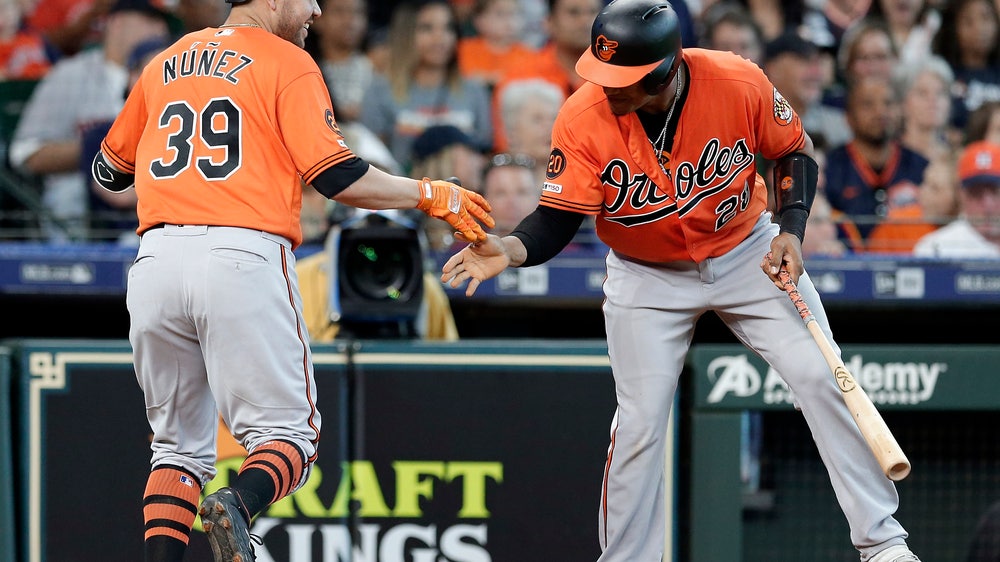 Núñez, Martin homer to lead Orioles over Astros 4-1