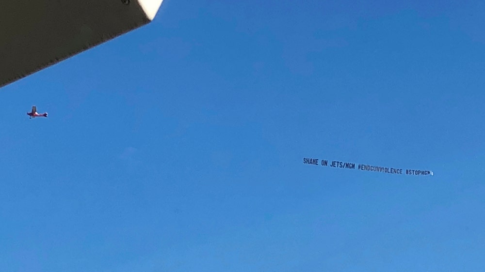 Airplane banner denounces Jets’ partnership with MGM