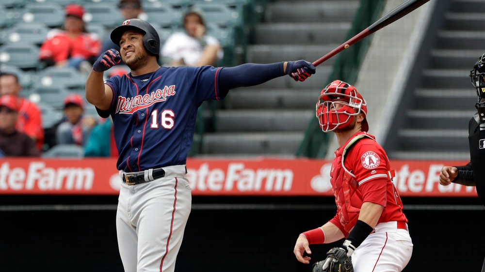 Twins tie franchise record with 8 homers, beat Twins 16-7