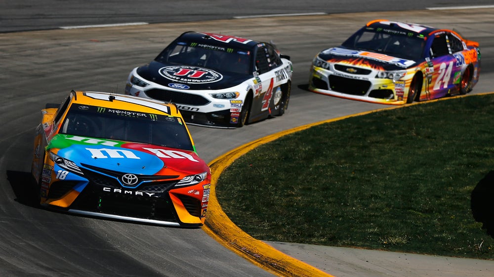 10 drivers who scored points after Stage 2 at Martinsville