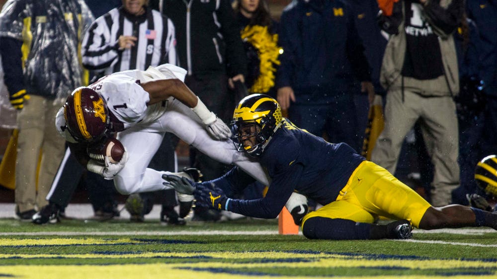 PHOTOS: Gophers at Michigan