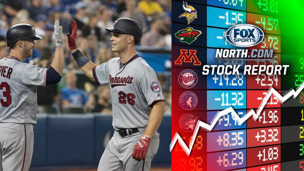 Twins' Kepler making plays in the field, at the plate