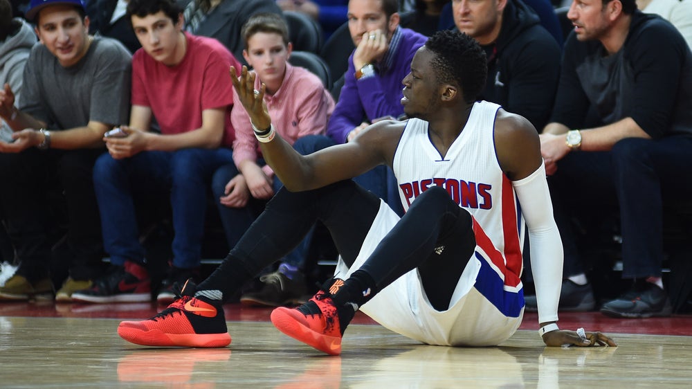 Nuggets hold off short-handed Pistons 103-92