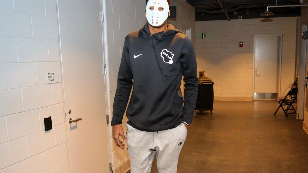 Top Tweets: Wisconsin athletes get in the Halloween spirit