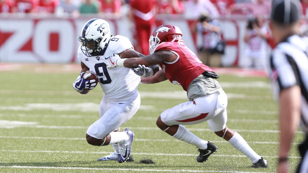 PHOTOS: #23 TCU Horned Frogs dominate Arkansas Razorbacks on road